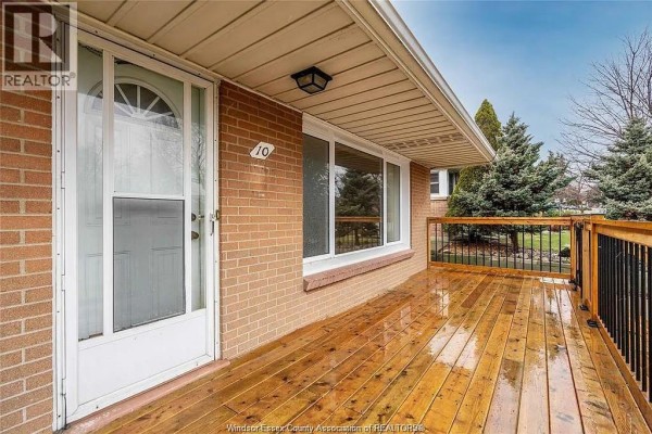 10 Countess, Leamington, ON, photo 3