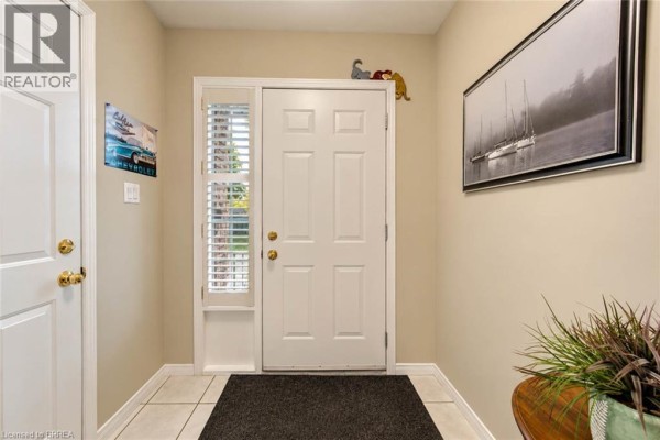 Bedroom - 10 Courtland Drive Unit# 1, Brantford, ON N3R7Y2 Photo 5