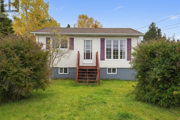 Bath (# pieces 1-6) - 10 Cranes Road, Spaniards Bay, NL A0A3X0 Photo 2