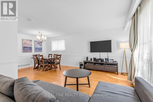 Office - 10 Devins Drive, Aurora, ON L4G2Z1 Photo 3