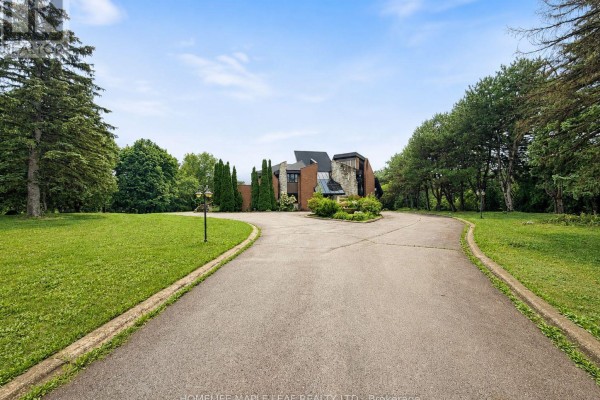 10 Edgeforest Drive, Brampton, ON, photo 3