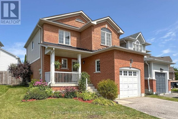 Living room - 10 Eldad Drive, Clarington, ON L1C5L1 Photo 2