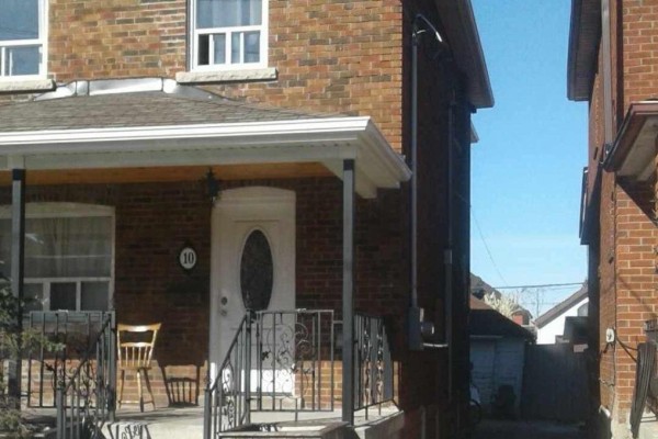10 Fairbank Avenue, Toronto, ON M6E3Y4 Photo 2