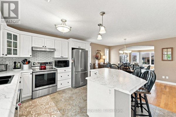 10 Fox Den Drive, Brighton, ON, photo 2