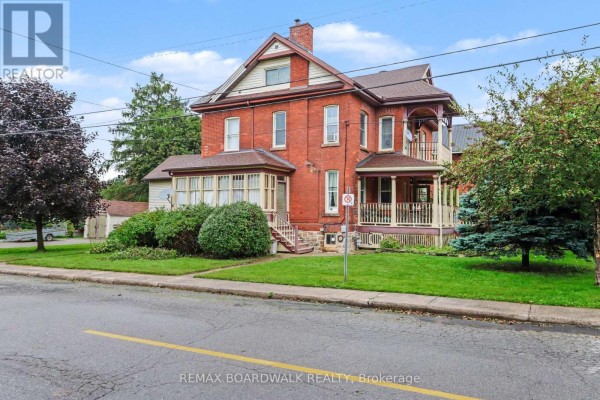 10 Glen Avenue, Smiths Falls, ON K7A1R9 Photo 4