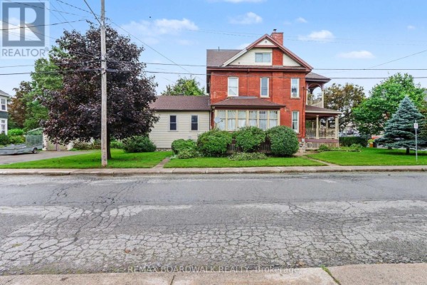 10 Glen Avenue, Smiths Falls, ON K7A1R9 Photo 5