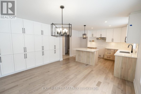 Laundry room - 10 Glenco Road, South Stormont, ON K0C2A0 Photo 2