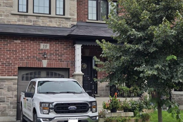 10 Gord Matthews Way, Uxbridge, ON L9P0E9 Photo 3