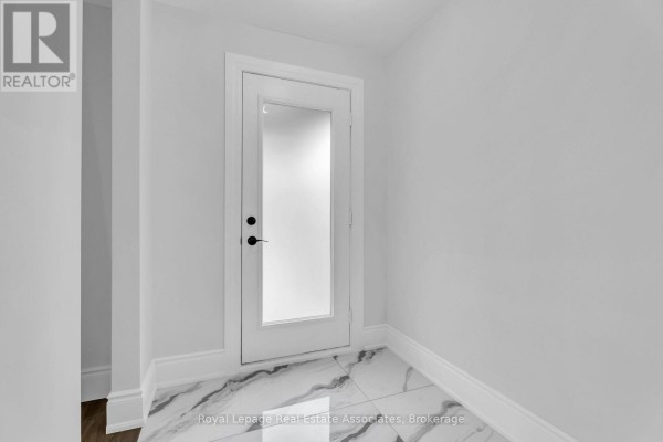 10 Gordon Street, Hamilton, ON, photo 3