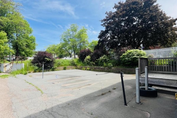 10 Havelock Street, Amherst, NS B4H3J7 Photo 5