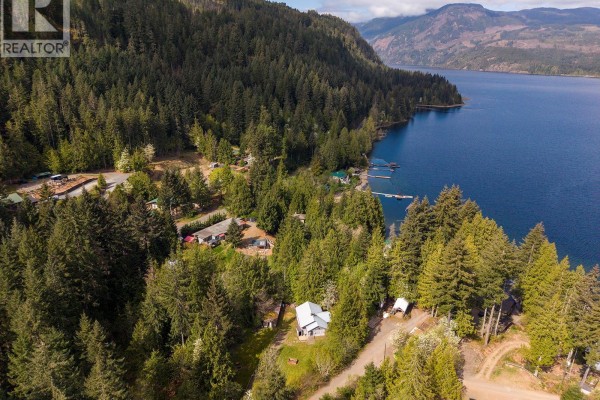 10 Horbury Rd, Cumberland, BC, photo 3