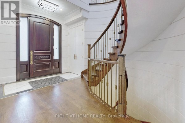 Laundry room - 10 Jocelyn Crescent, Toronto, ON M3B1A2 Photo 3