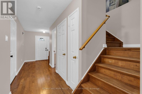 Dining room - 10 Kate Aitken Crescent, New Tecumseth, ON L0G1A0 Photo 3