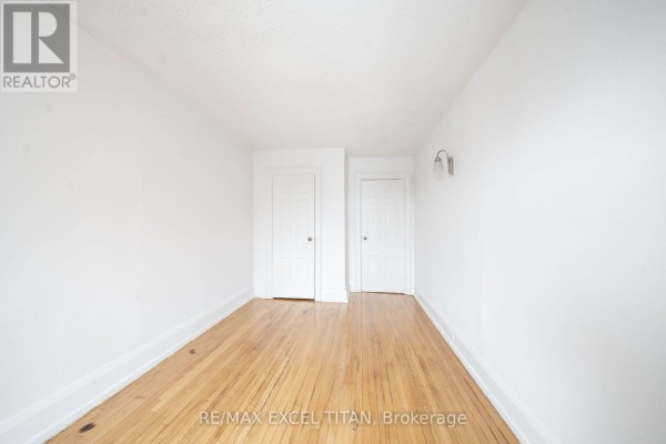 10 Kingston Road, Toronto, ON M4L2S4 Photo 2