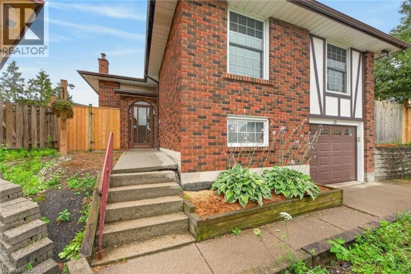 10 Krafty Court, Hamilton, ON, photo 3
