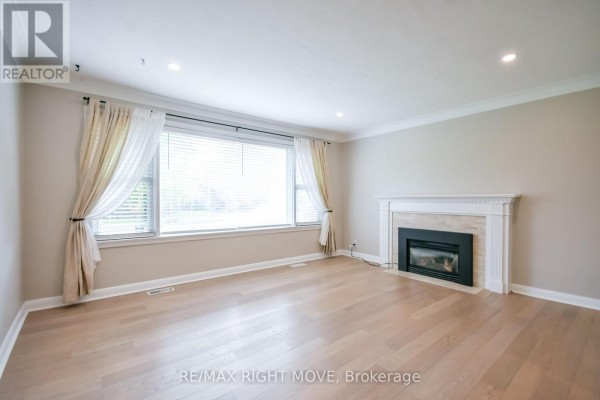 10 Letitia Street, Barrie, ON L4N1N6 Photo 4