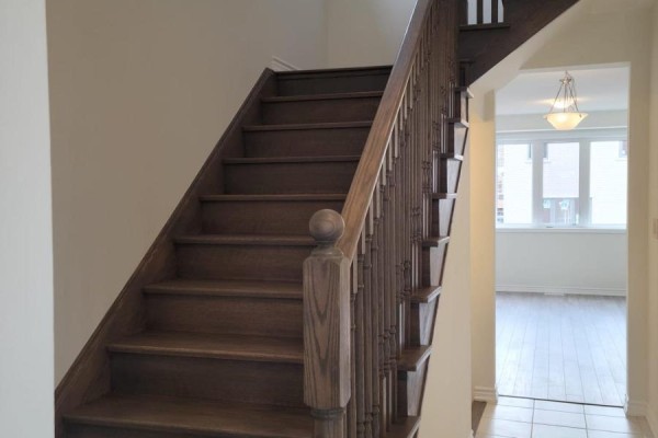 10 Limoges Road, Whitby, ON, photo 3