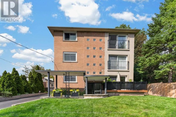 10 Lincoln Street, Ajax, ON L1S6C8 Photo 3
