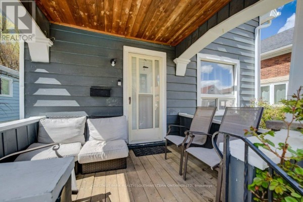 10 Marshall Street, Waterloo, ON, photo 3