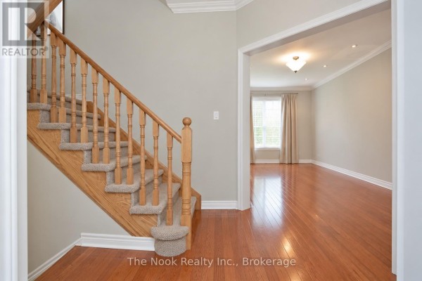 Living room - 10 Melody Drive, Whitby, ON L1M1K4 Photo 3