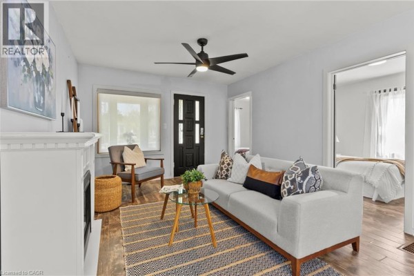 Dining room - 10 Monck Street, St  Catharines, ON L2S1L6 Photo 4