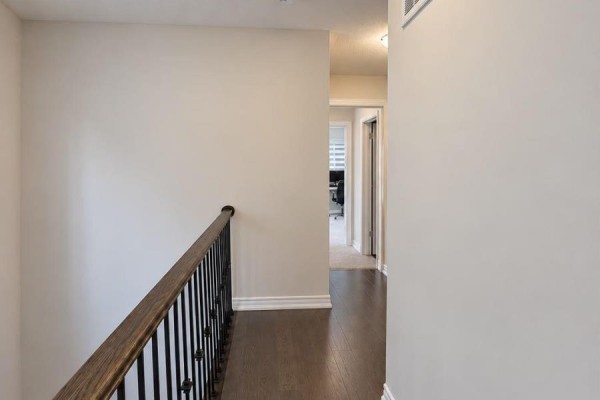 10 Morrison Crescent, Whitby, ON L1P0P4 Photo 5