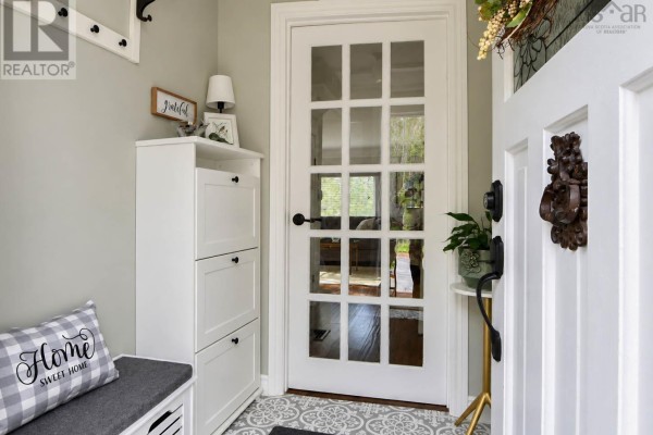Kitchen - 10 Oak Street, Trenton, NS B0K1X0 Photo 2