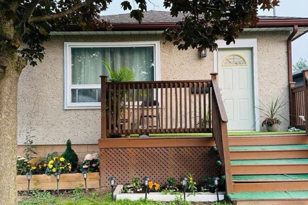 10 Parkwood Drive, St  Catharines, ON, photo 2