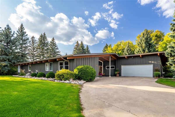 Breakfast - 10 Pine Crescent, Steinbach, MB R5G0G7 Photo 2