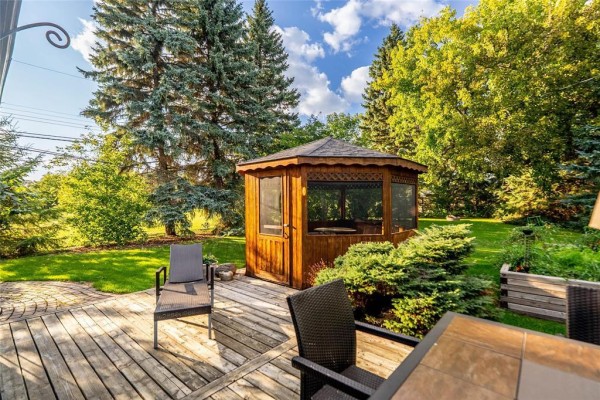 Great room - 10 Pine Crescent, Steinbach, MB R5G0G7 Photo 4