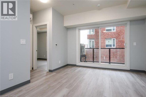 Apartment for rent at 10 Queen Street Unit# 203, St  Thomas, ON - MLS® Qn1Bn4