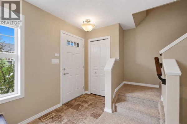 Family room - 10 Rafferty Court, Sylvan Lake, AB T4S0K3 Photo 2