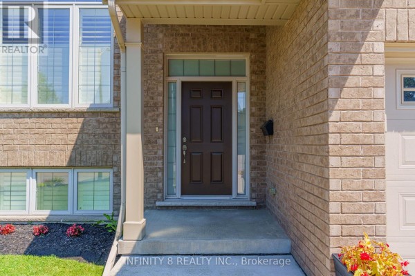 10 Sapphire Court, St  Catharines, ON, photo 3