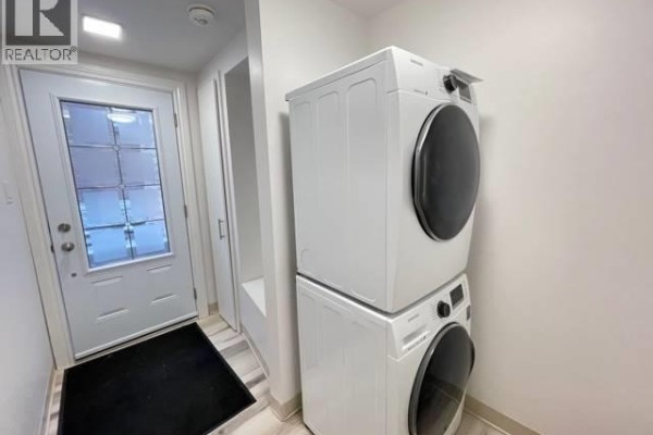 10 Shanley Street Unit# A (lower), Kitchener, ON N2H5N8 Photo 5