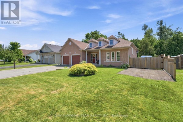 Kitchen - 10 Springbank Road, Kawartha Lakes, ON K0L2W0 Photo 2