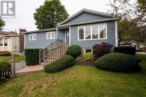 Bath (# pieces 1-6) - 10 Strawberry Marsh Road, St  John S, NL A1B2V4 Photo 4