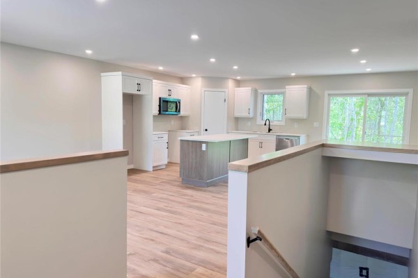 Eat in kitchen - 10 Tamarack Lane, Clandeboye, MB R0C0P0 Photo 5