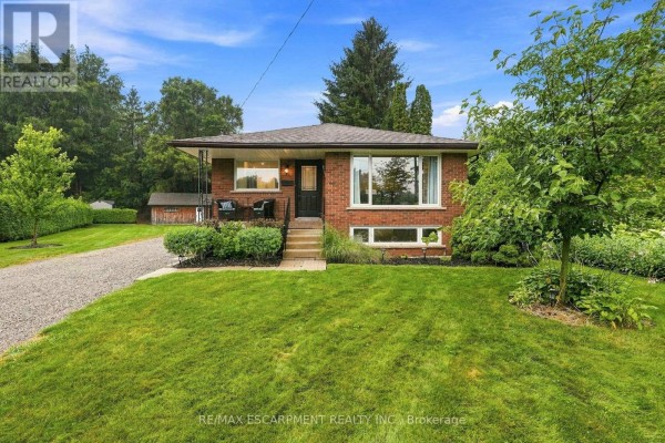 10 Taylor Crescent, Hamilton, ON, photo 2