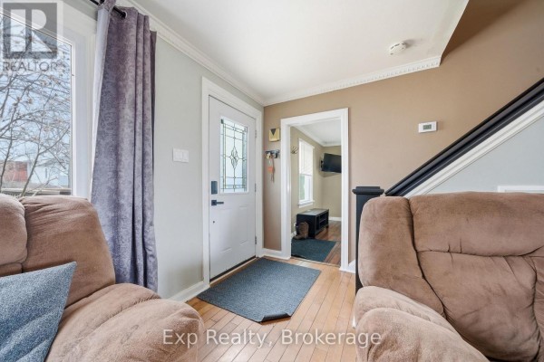 10 Valleyview Crescent, Belleville, ON K8P3G1 Photo 5