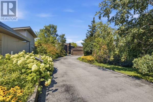 10 Vergorda Circle, St  Catharines, ON, photo 2