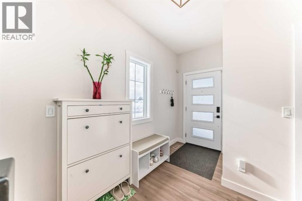 Bedroom - 10 Verity Landing Sw, Calgary, AB T2Y0T1 Photo 2
