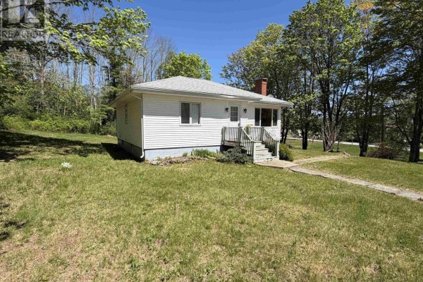 Primary Bedroom - 10 West Caledonia Road, Caledonia, NS B0T1B0 Photo 3