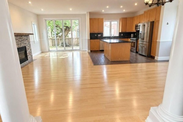 Dining room - 10 Wildwood Avenue, Richmond Hill, ON L4E3B3 Photo 5