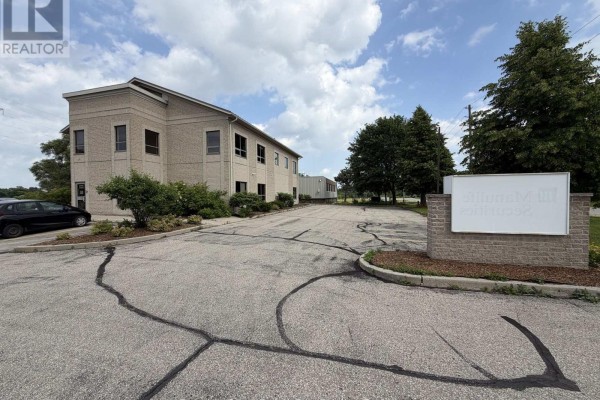 100 - 21 Lewis Road, Guelph