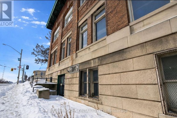 100 - 231 Bay Street N, Hamilton, ON L8R2R1 Photo 4