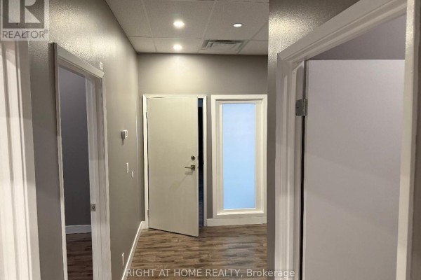 100 - 4275 Village Centre Court, Mississauga, ON L4Z1V3 Photo 5