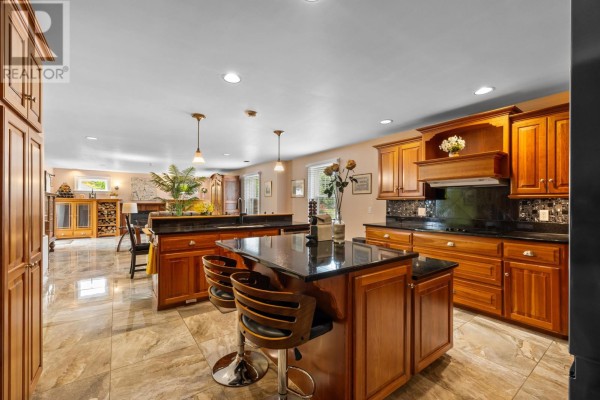Kitchen - 100 & 100a Brighton Road, Charlottetown, PE C1A1V1 Photo 4