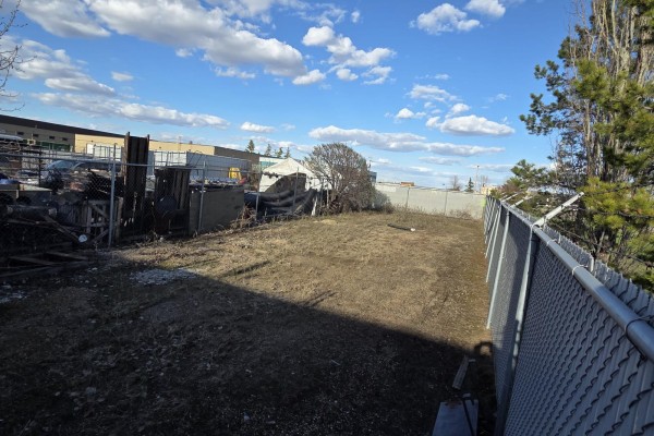 #100  11128 83 Avenue,, Fort Saskatchewan, AB T8L0G5 Photo 5
