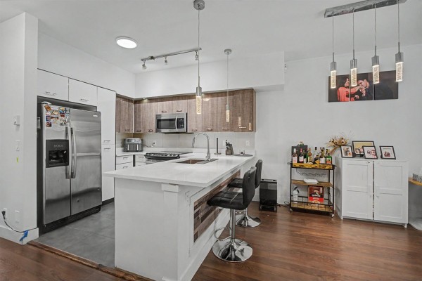100 6299 144 Street, Surrey, BC V3X1A2 Photo 4