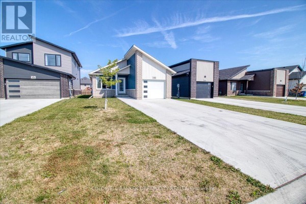 100 Arrowhead Lane, Chatham Kent, ON, photo 3